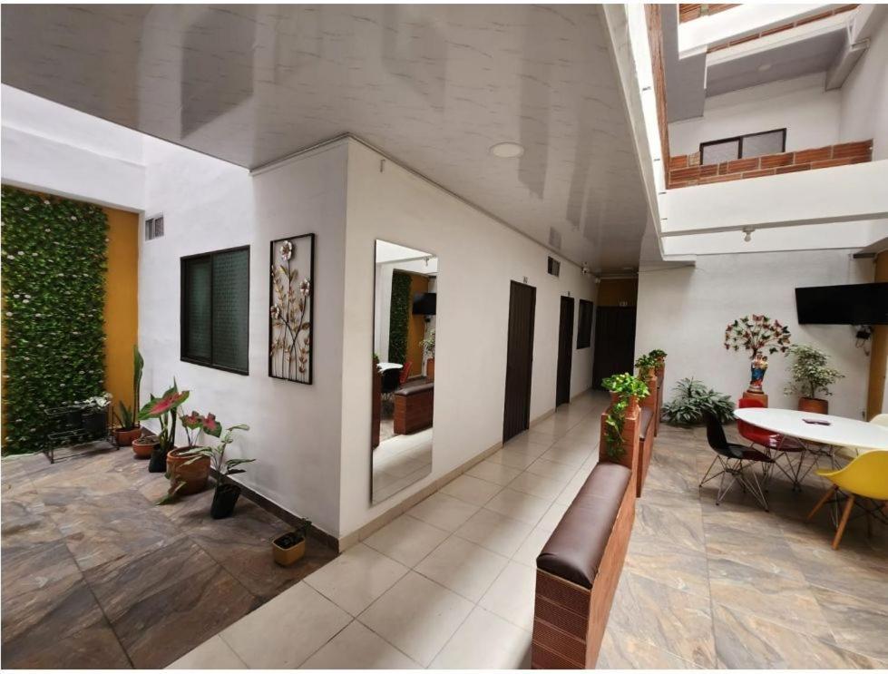 Apartahotel San Jose De Belen Medellín Eksteriør billede